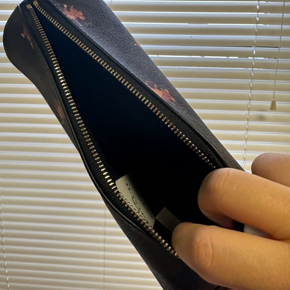 Coach Small Leather PVC Goods Style NO.F79932,NWT. Handbag / Pencil Case - Picture 6 of 10